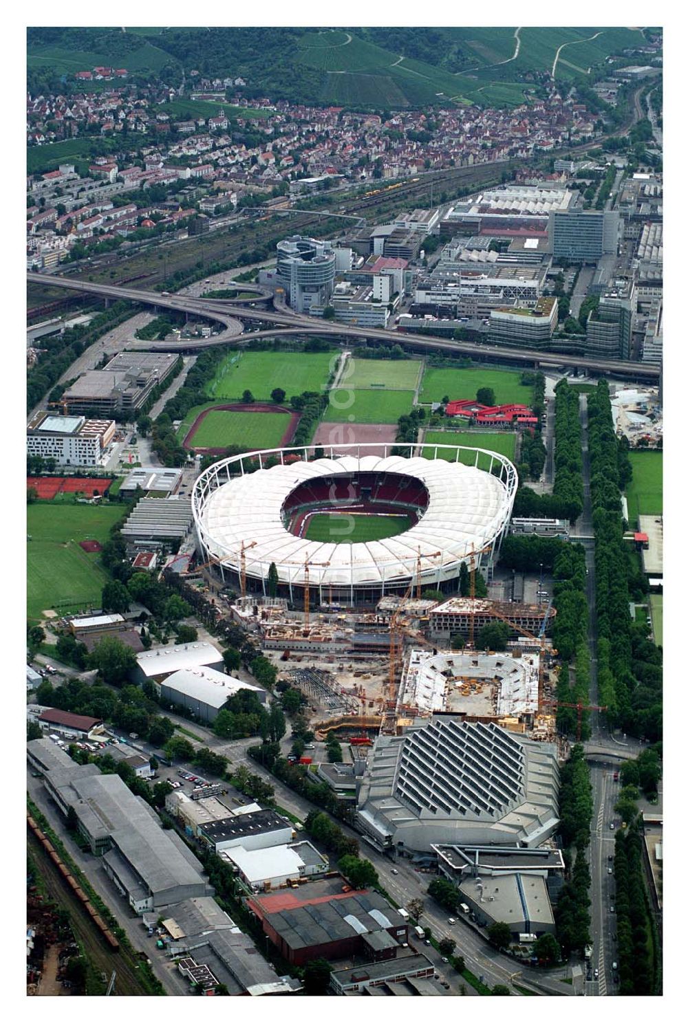 Stuttgart aus der Vogelperspektive: Gottlieb-Daimler-Stadion Stuttgart