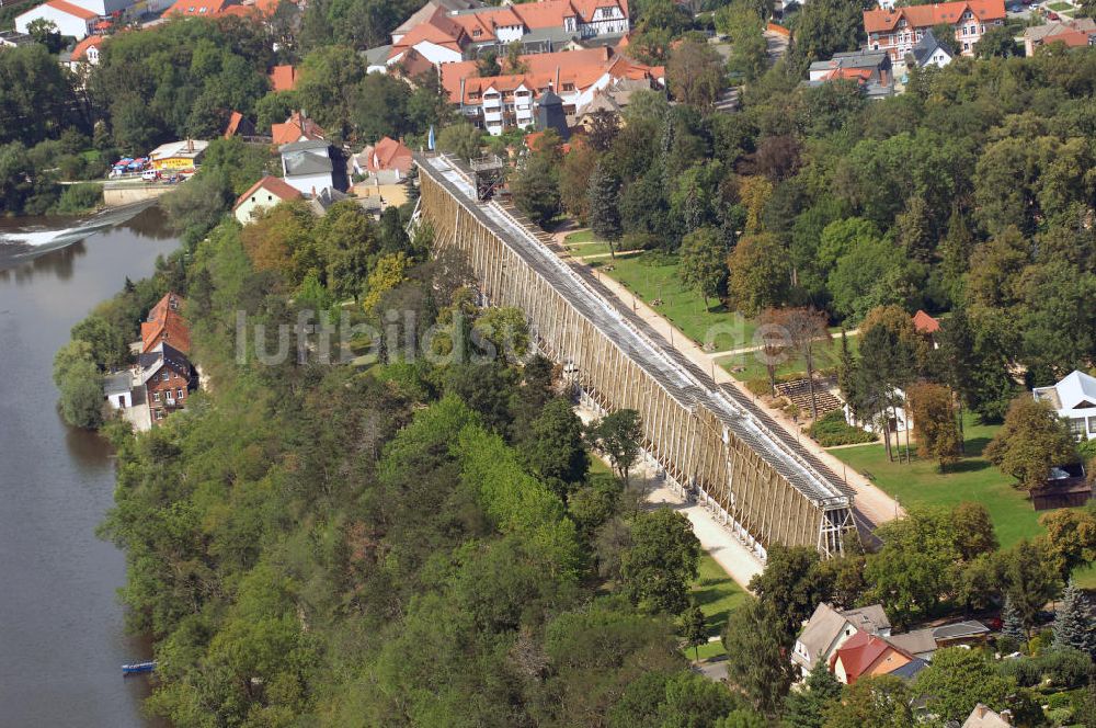 Luftaufnahme Bad Kösen - Gradierwerk an der Saale im Kurort Bad Kösen