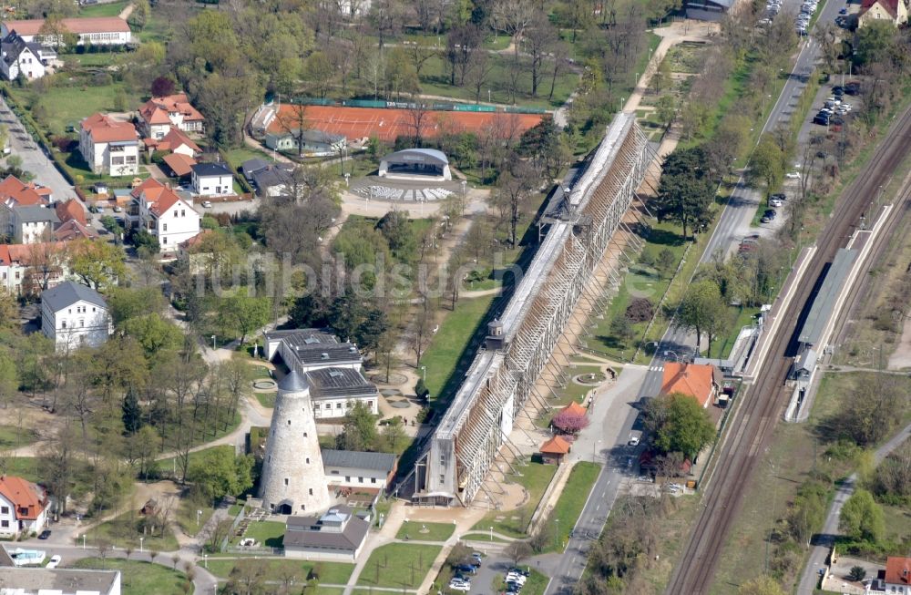 Luftbild Schönebeck (Elbe) - Gradierwerk und Soleturm in Schönebeck (Elbe) im Bundesland Sachsen-Anhalt