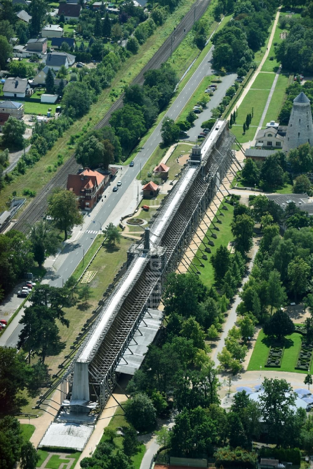 Schönebeck (Elbe) aus der Vogelperspektive: Gradierwerk und Soleturm in Schönebeck (Elbe) im Bundesland Sachsen-Anhalt