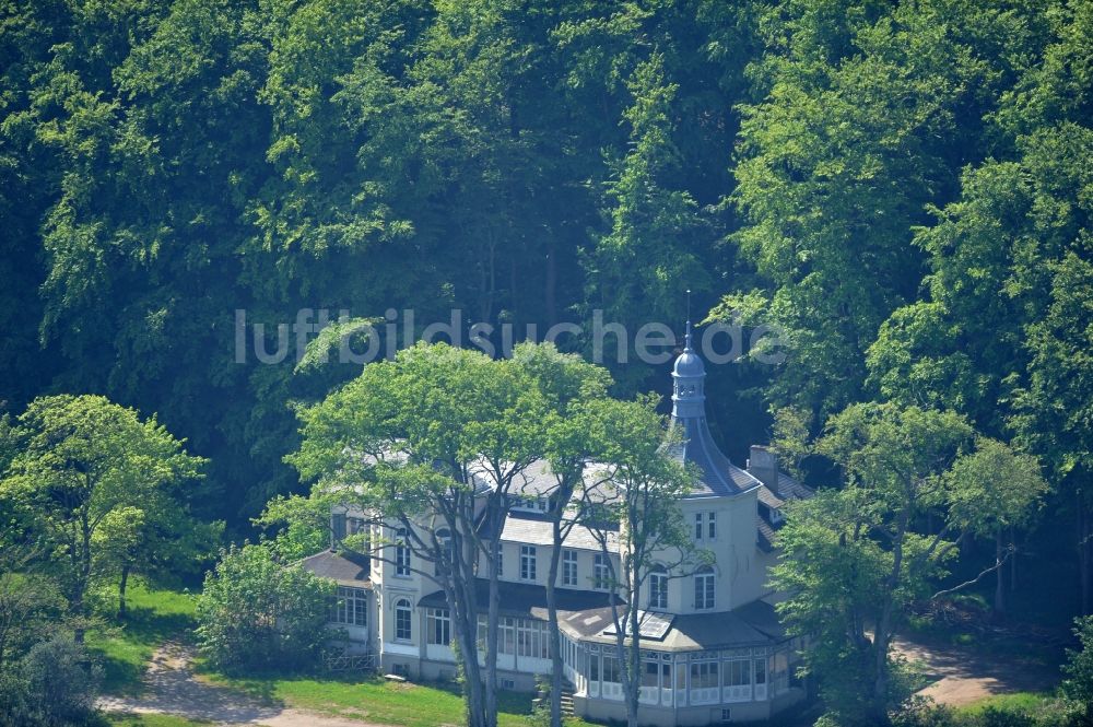 Ostseebad Heiligendamm aus der Vogelperspektive: Grand Hotel Heiligendamm mit der Burg Hohenzollern in Mecklenburg-Vorpommern