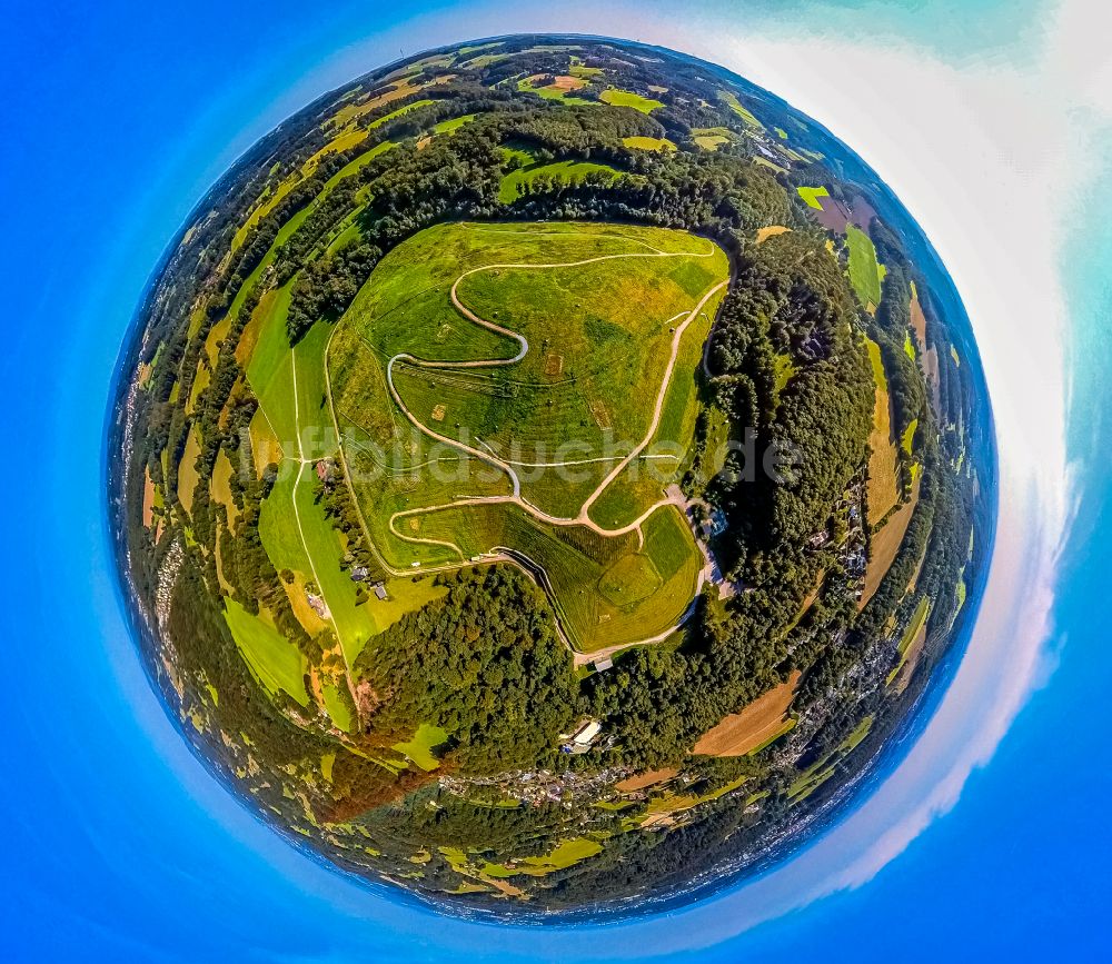 Luftaufnahme Hattingen - Grasflächen- Strukturen einer Feld- Landschaft in Hattingen im Bundesland Nordrhein-Westfalen