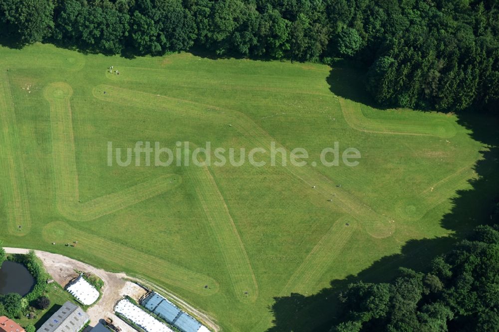 Luftbild Itzehoe - Grasflächen- Strukturen einer Feld- Landschaft in Itzehoe im Bundesland Schleswig-Holstein