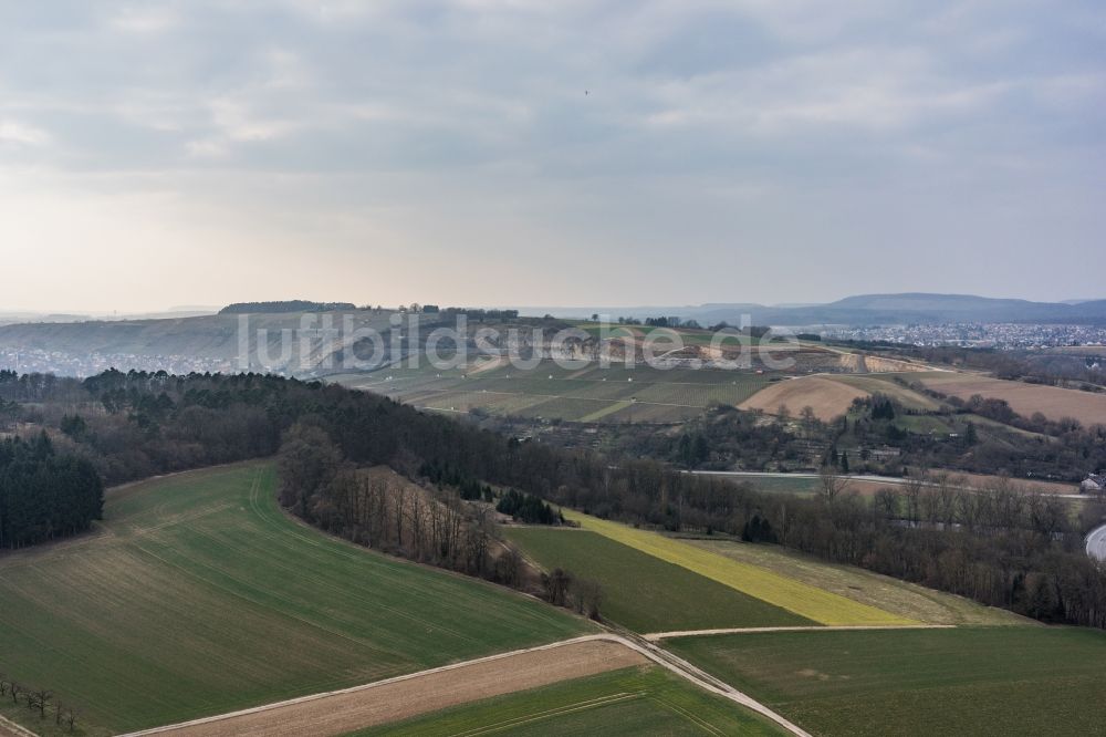 Luftaufnahme Vaihingen an der Enz - Grasflächen- Strukturen einer Feld- Landschaft in Vaihingen an der Enz im Bundesland Baden-Württemberg