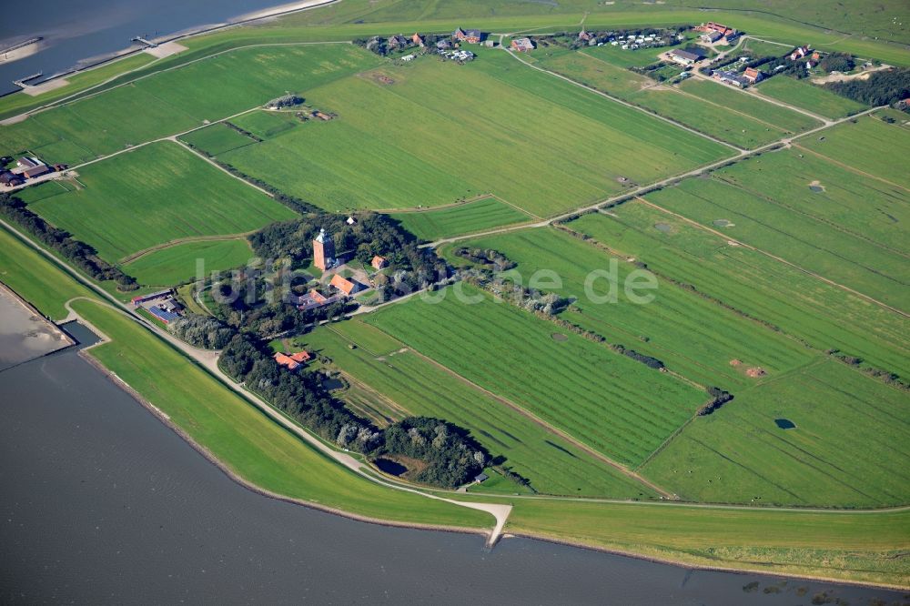 Insel Neuwerk aus der Vogelperspektive: Grasflächen- Strukturen einer Hallig- Landschaft in Insel Neuwerk im Bundesland Hamburg