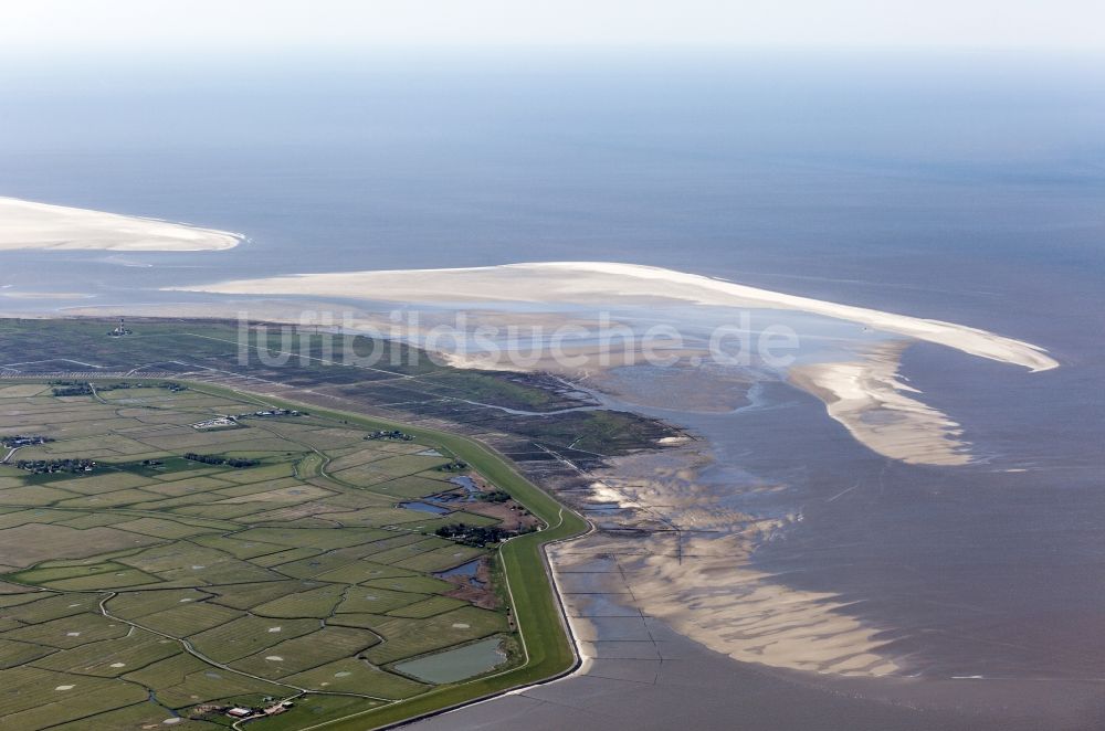 Luftaufnahme Westerhever - Grasflächen- Strukturen einer Küsten- Landschaft im Ortsteil Hauert in Westerhever im Bundesland Schleswig-Holstein