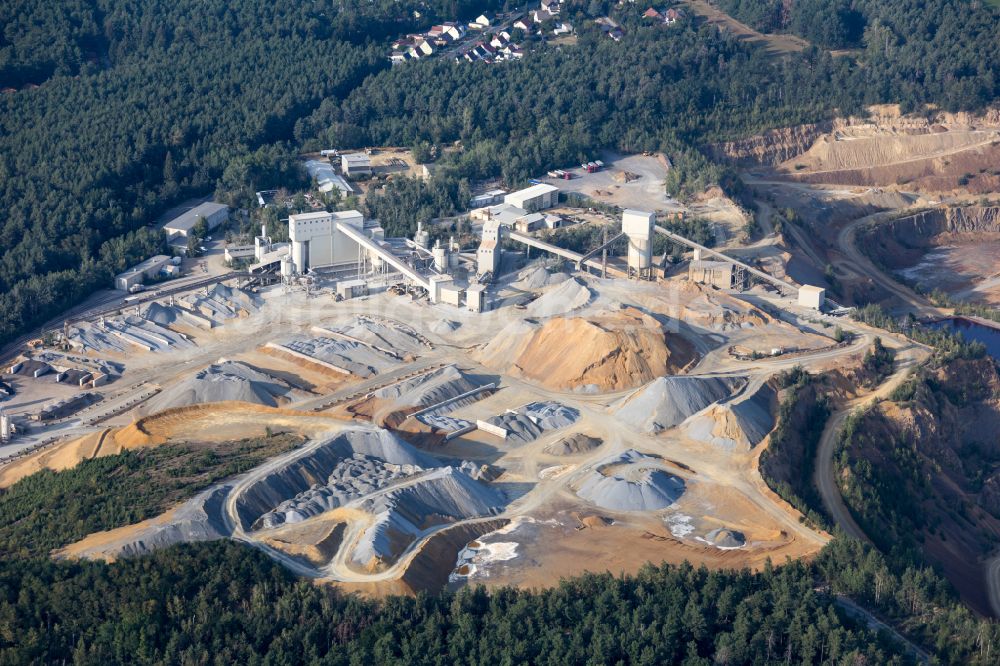 Senftenberg von oben - Grauwacke Tagebau Werk Großkoschen in Senftenberg im Bundesland Brandenburg, Deutschland