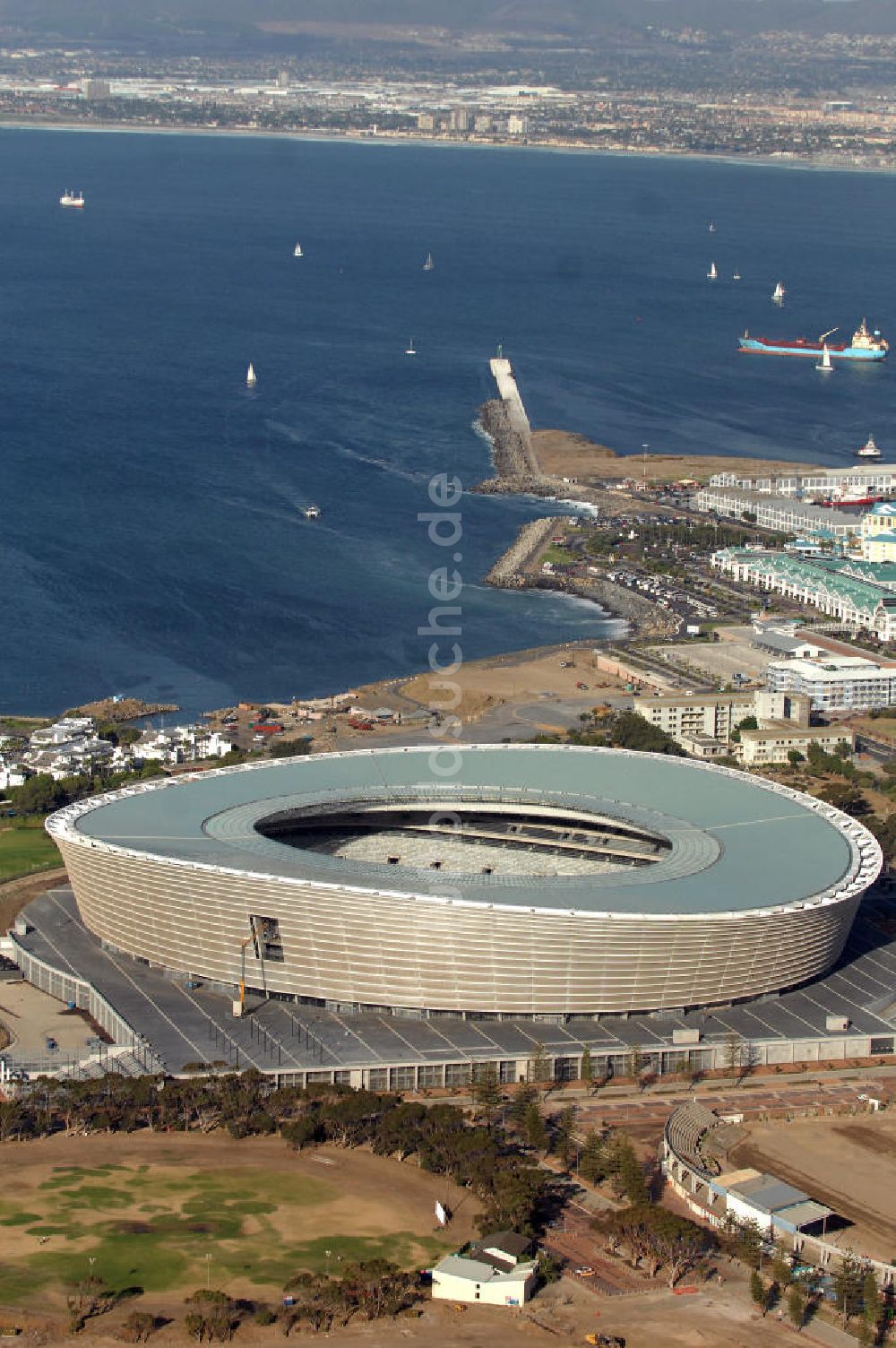 Luftaufnahme Kapstadt - Green Point Stadion / Stadium in Kapstadt / Cape Town in Südafrika / South Africa