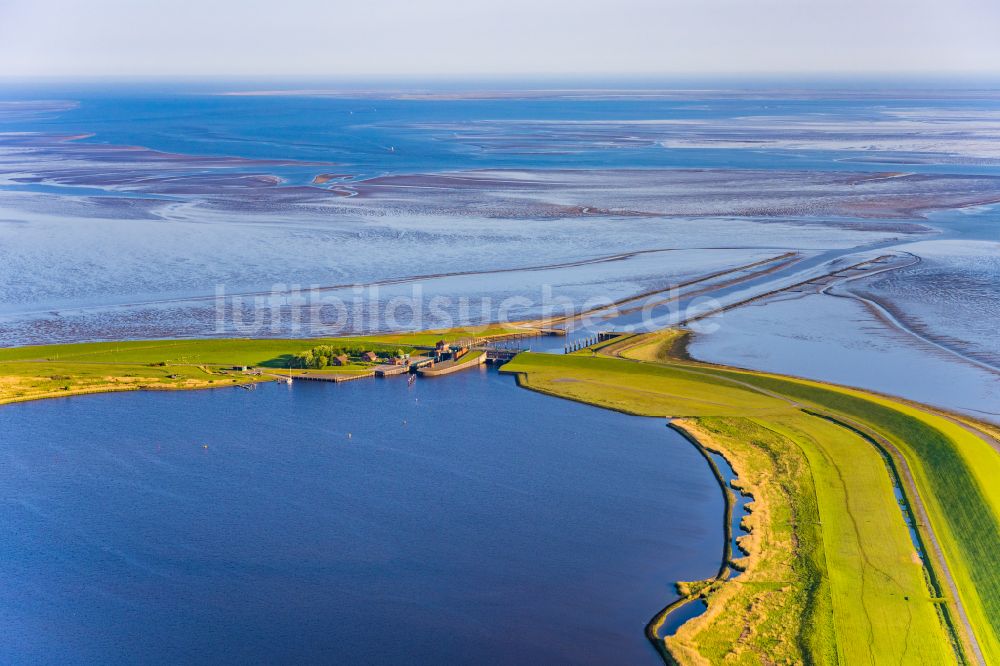 Luftbild Krummhörn - Greetsiel:Sperrwerk Leysiel in Ostfriesland,an der Nordseeküste