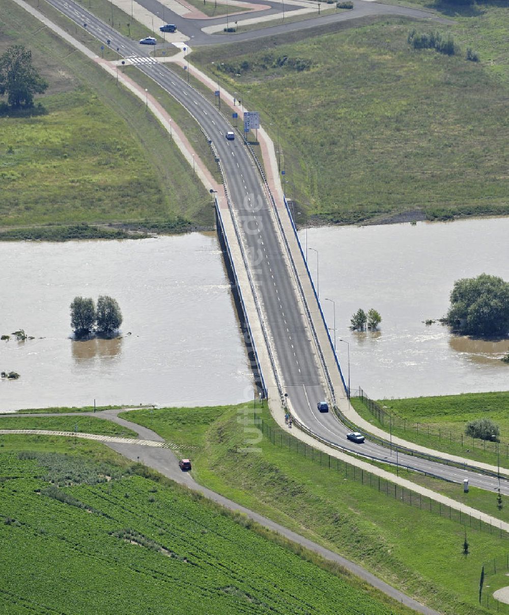 Luftaufnahme Forst - Grenzübergang Forst bei Neiße-Hochwasser