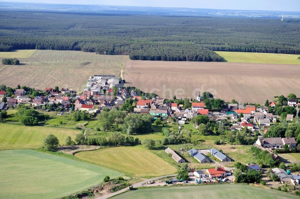 Gräfenhainichen OT Schköna aus der Vogelperspektive: Gräfenhainichen OT Schköna im Bundesland Sachsen-Anhalt