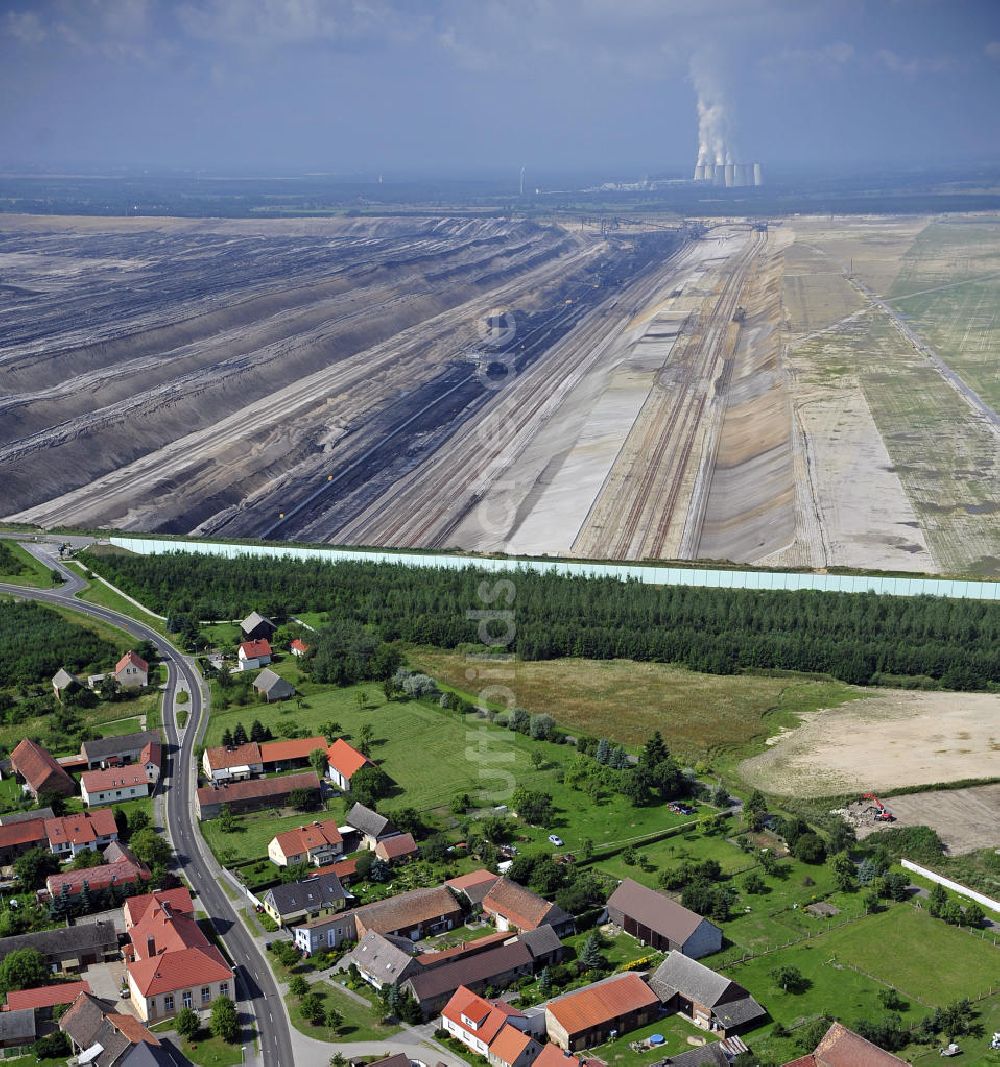 Luftaufnahme Grießen - Grießen am Tagebau Jänschwalde