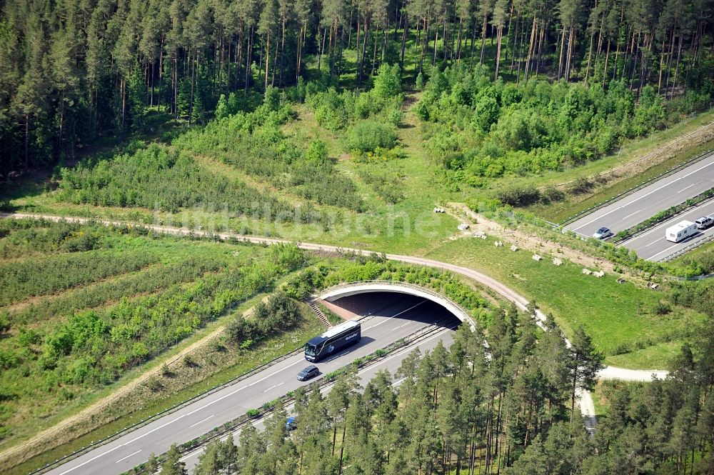 Luftbild Wolfsberg - Grünbrücke über die A71 bei Wolfsberg in Thüringen