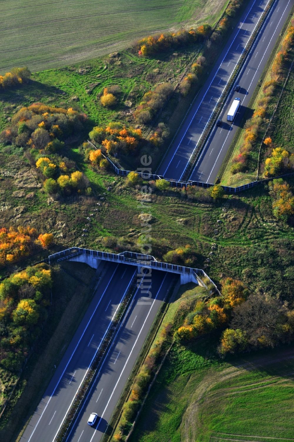 Luftbild Kublank - Grünbrücke - Wildwechselbrücke an der Autobahn A20 bei Kublank im Bundesland Mecklenburg-Vorpommern