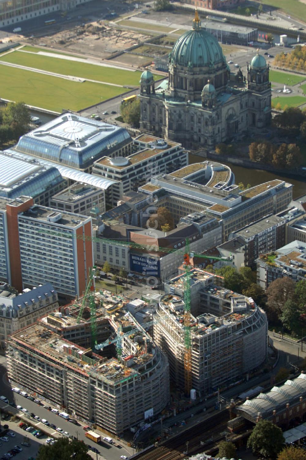 Luftaufnahme Berlin - Groß-Baustelle Hackesches Quartier in Berlin