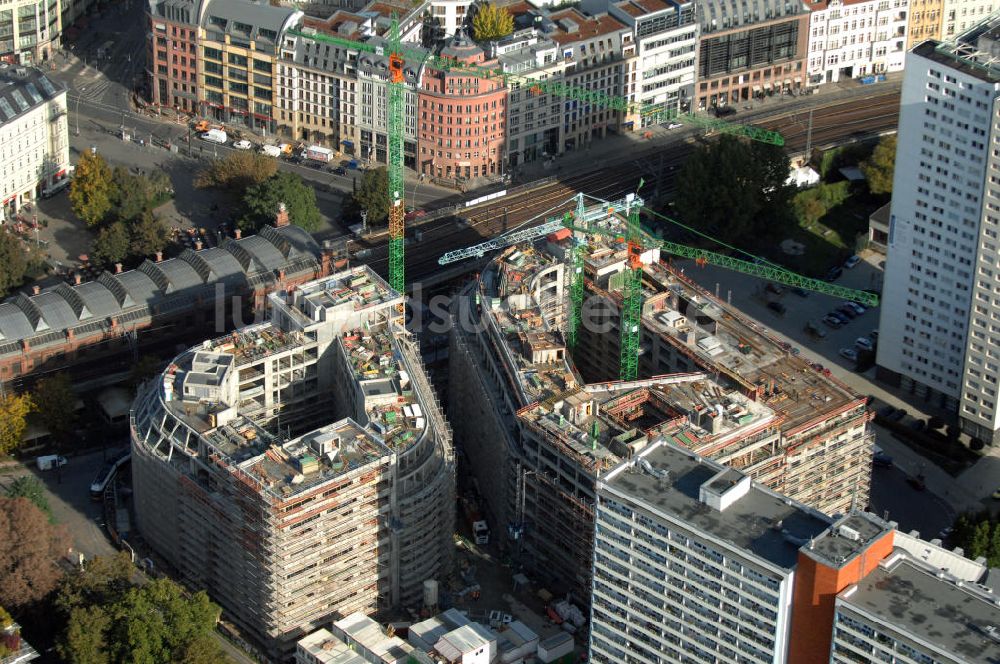 Berlin aus der Vogelperspektive: Groß-Baustelle Hackesches Quartier in Berlin