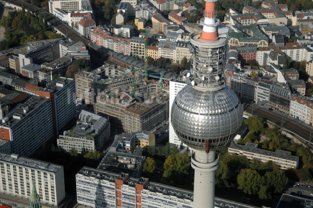 Berlin aus der Vogelperspektive: Groß-Baustelle Hackesches Quartier in Berlin