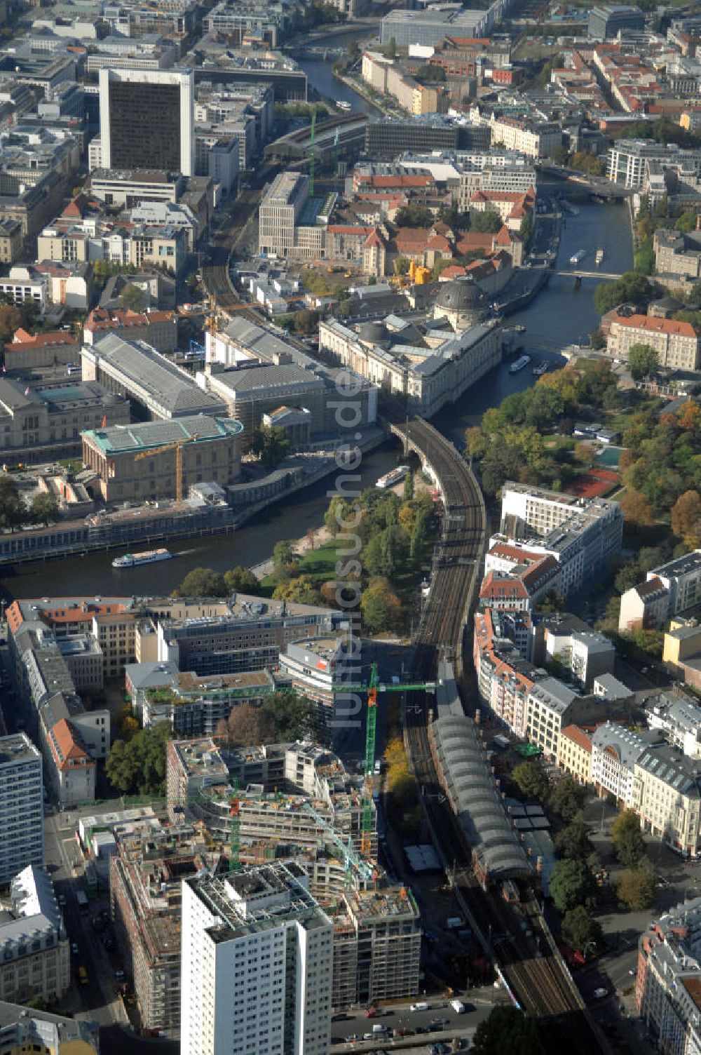 Luftbild Berlin - Groß-Baustelle Hackesches Quartier in Berlin