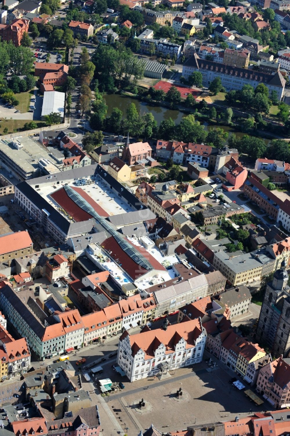 Wittenberg von oben - Großbaustelle Einkaufszentrums Arsenal in der Innensatdt von Wittenberg in Sachsen-Anhalt