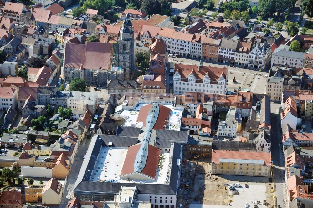 Wittenberg von oben - Großbaustelle Einkaufszentrums Arsenal in der Innensatdt von Wittenberg in Sachsen-Anhalt