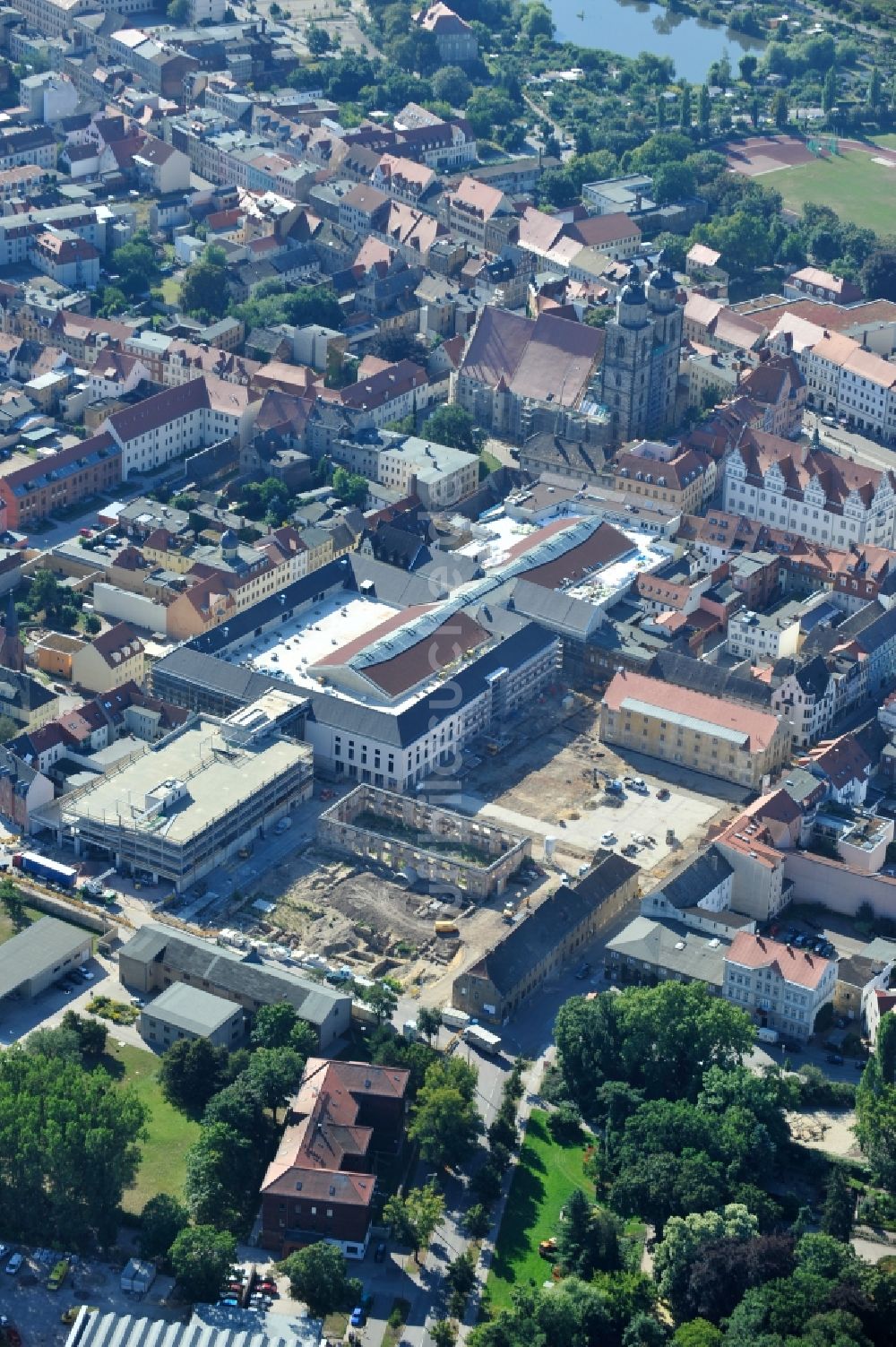 Luftbild Wittenberg - Großbaustelle Einkaufszentrums Arsenal in der Innensatdt von Wittenberg in Sachsen-Anhalt