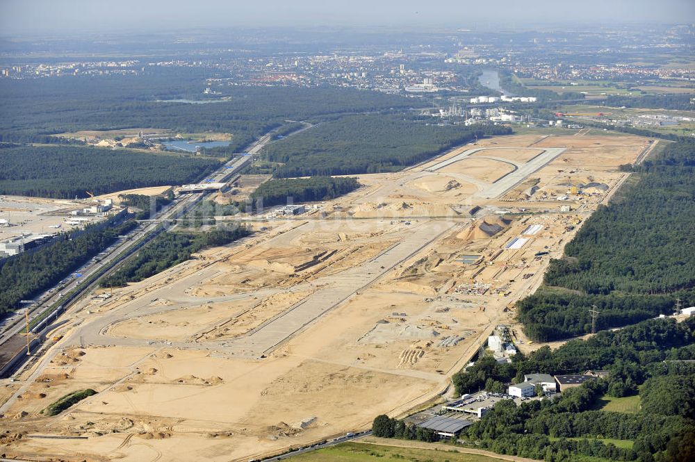 Frankfurt am Main aus der Vogelperspektive: Großbaustelle der künftigen Landebahn
Nordwest am FRAPORT Flughafen Frankfurt