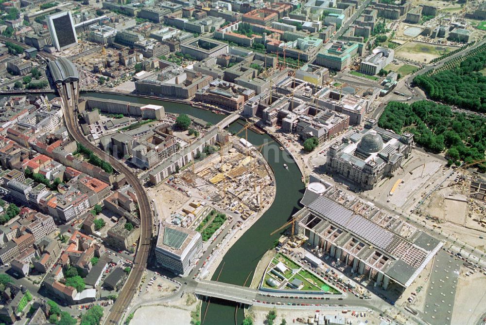 Luftaufnahme Berlin - Großbaustellen Regierungsviertel Berlin am Reichstag