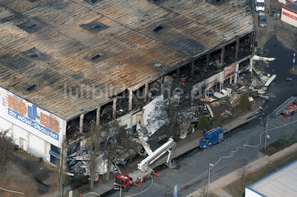 Eisenhüttenstadt von oben - Großbrand im Einkaufszentrum / large fire in a shopping center Eisenhüttenstadt