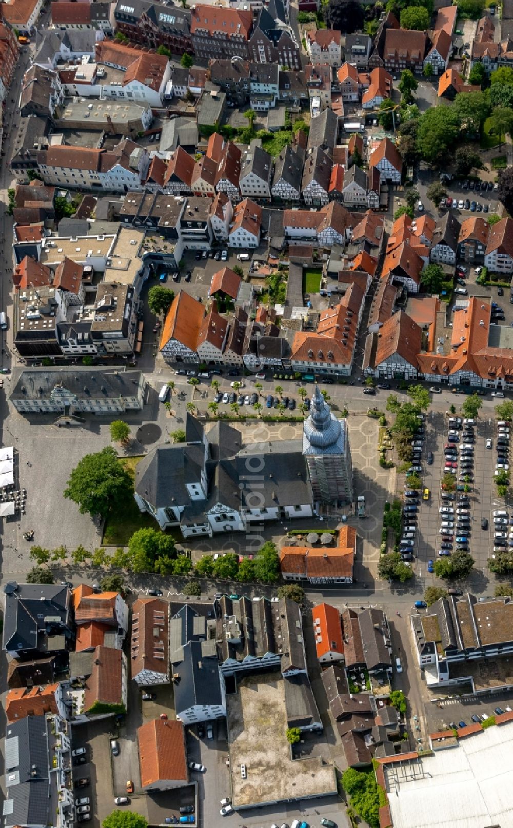 Lippstadt von oben - Große Marienkirche in Lippstadt im Bundesland Nordrhein-Westfalen