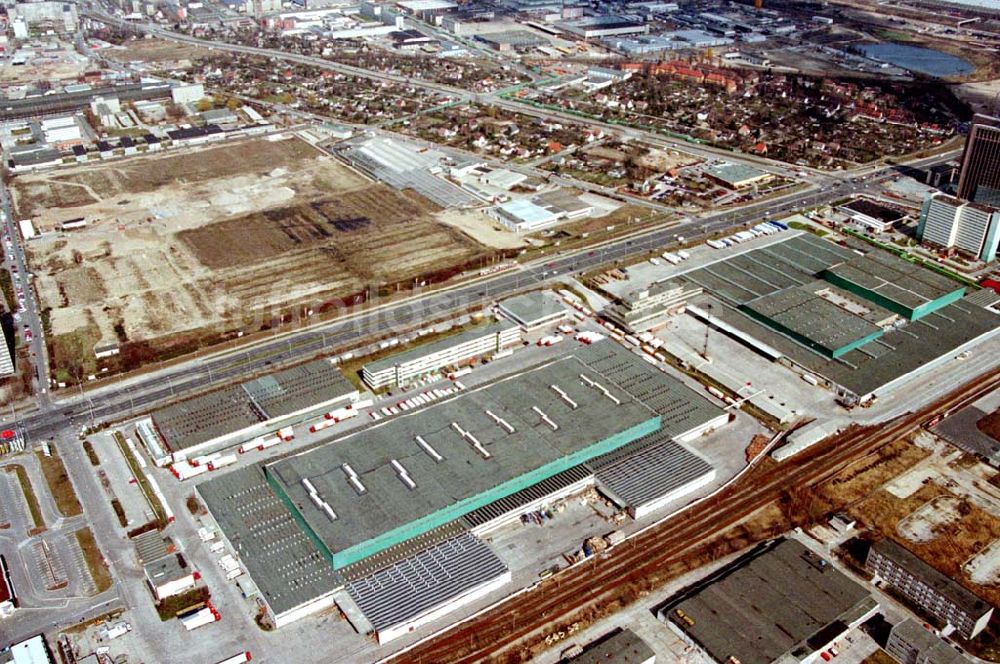 Luftaufnahme Berlin Hohenschönhausen - 26.03.1995 Großhandelshallen Landsberger Allee/Rhinstr. Berlin Hohenschönhausen