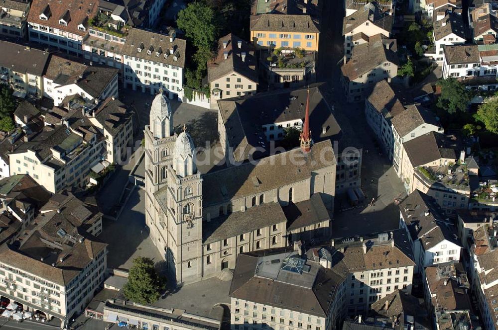 Zürich aus der Vogelperspektive: Grossmünster Zürich