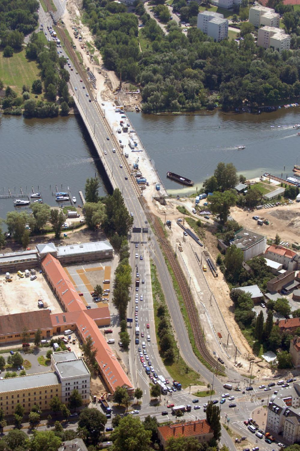 Luftbild POTSDAM - Größstes Potsdamer Verkehrsprojekt, die Sanierung der Humboldtbrücke