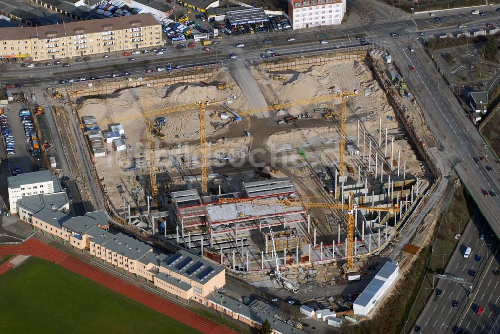 Luftaufnahme Berlin - Größte aktuelle Baustellen Berlins: Baustelle des Möbelhauses Höffner am Sachsendamm