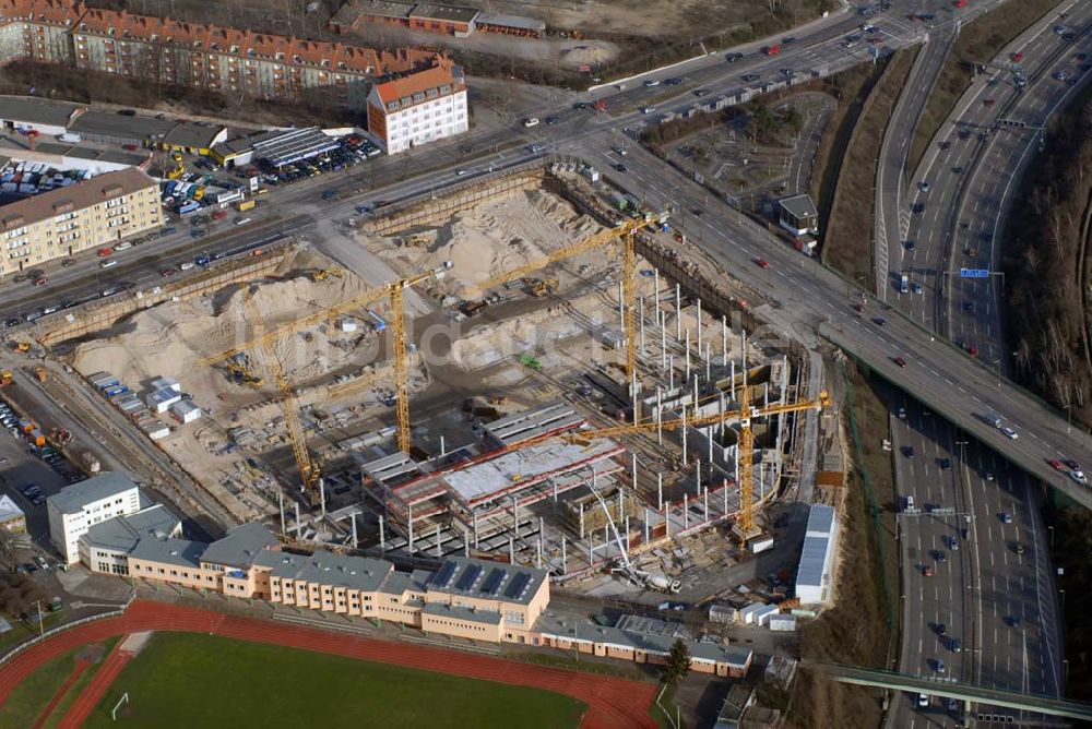 Berlin aus der Vogelperspektive: Größte aktuelle Baustellen Berlins: Baustelle des Möbelhauses Höffner am Sachsendamm