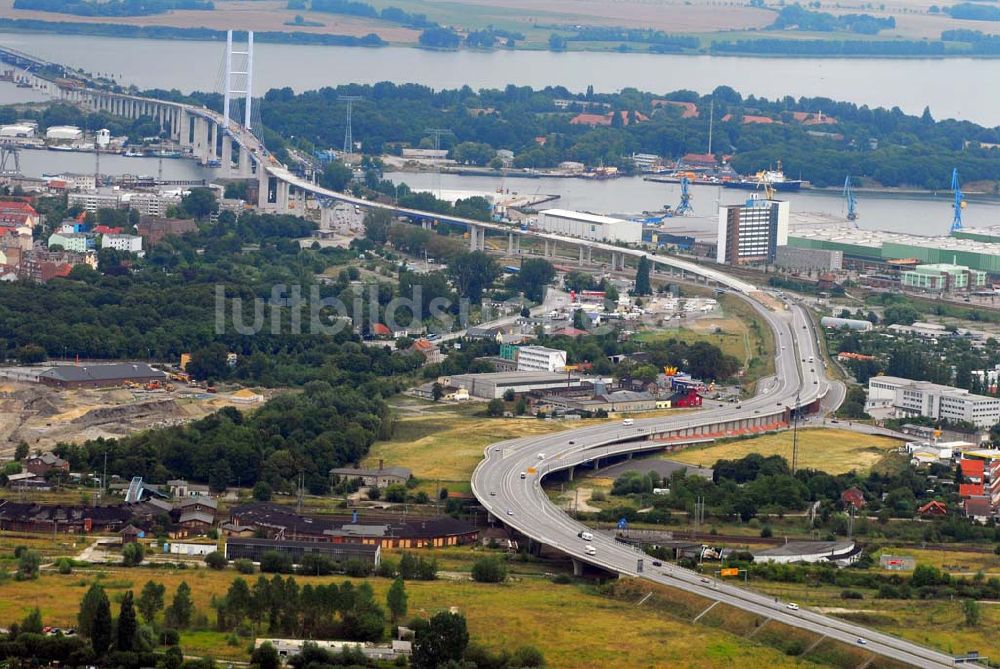 Stralsund von oben - Größte deutsche Hängebrücke geht der Fertigstellung entgegen