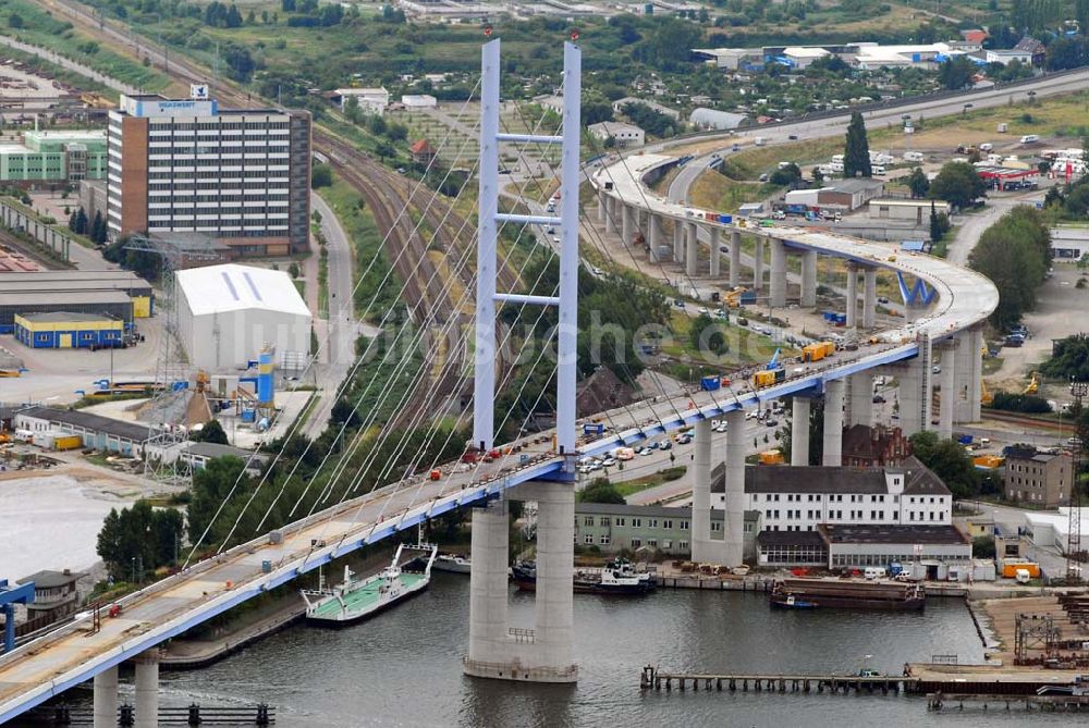 Luftaufnahme Stralsund - Größte deutsche Hängebrücke geht der Fertigstellung entgegen