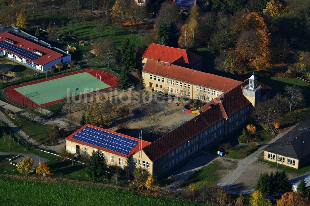 Joachimsthal aus der Vogelperspektive: Grundschule Georg Büchner in Joachimsthal im Bundesland Brandenburg