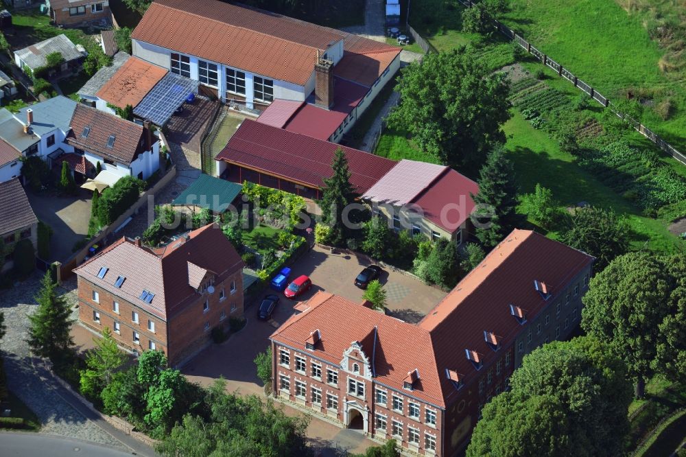 Luftbild Stößen - Grundschule Stößen im Bundesland Sachsen-Anhalt.