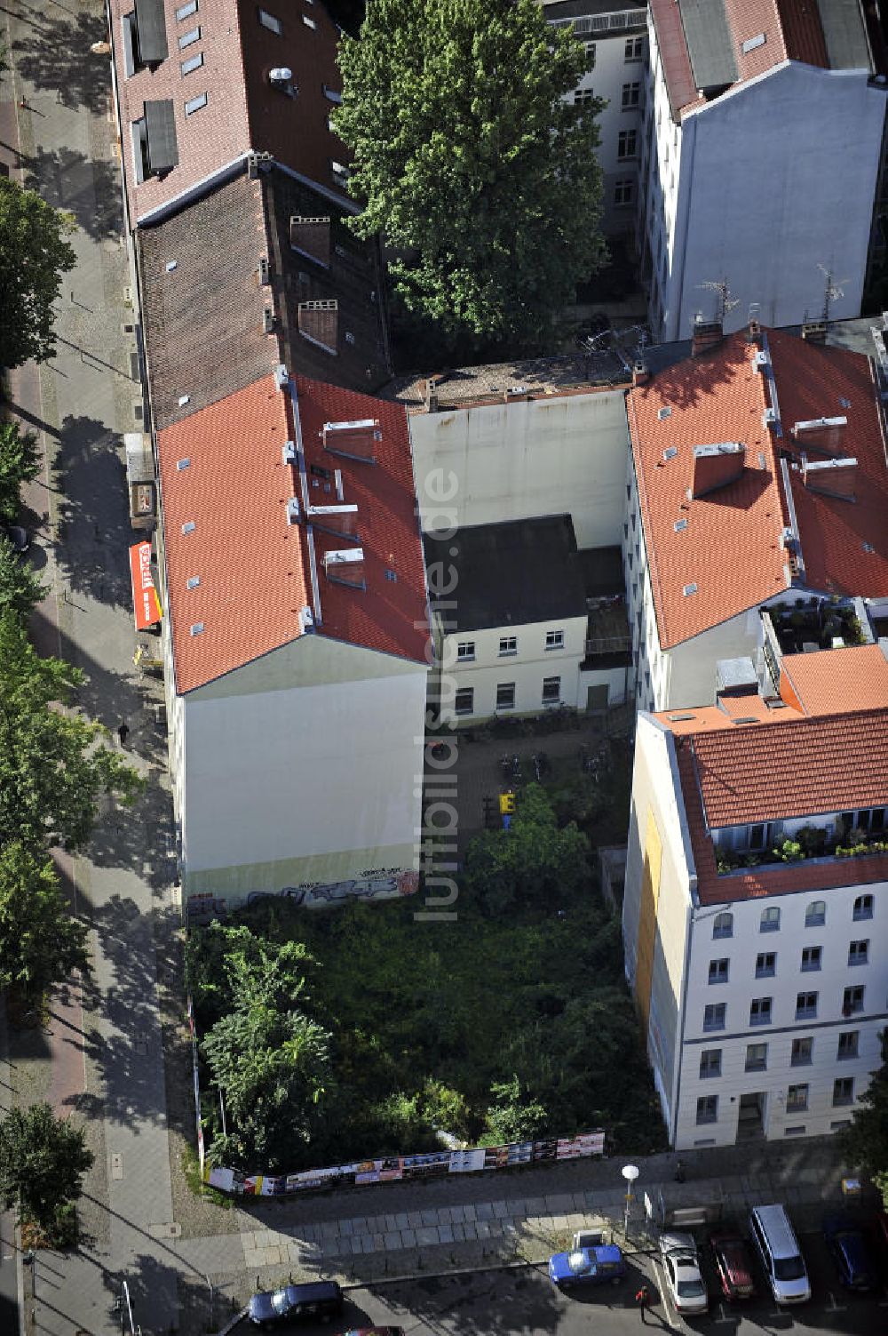 Luftbild Berlin - Grundstück Ecke Brunnenstraße / Anklamer Straße im Prenzlauer Berg