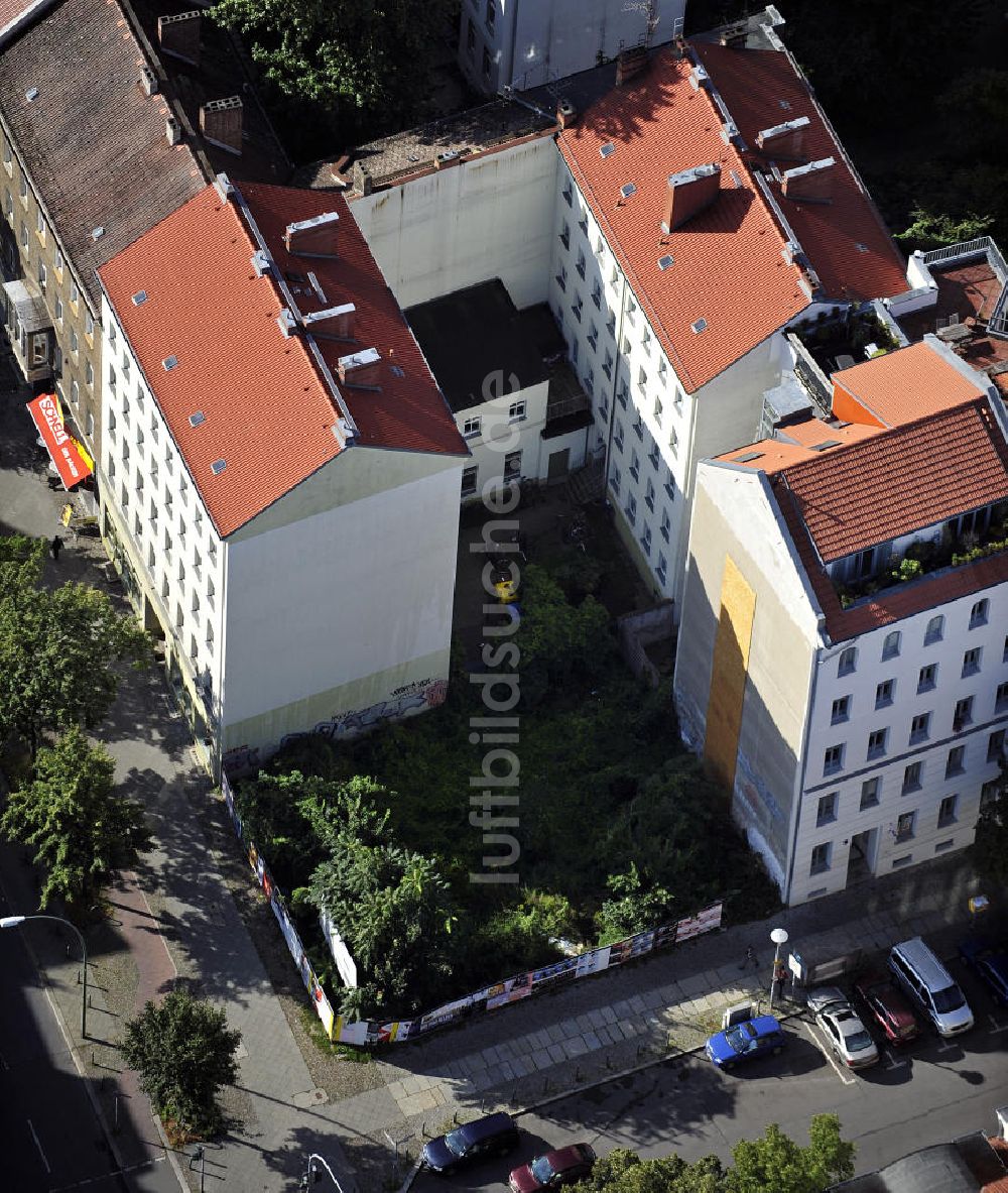 Luftaufnahme Berlin - Grundstück Ecke Brunnenstraße / Anklamer Straße im Prenzlauer Berg