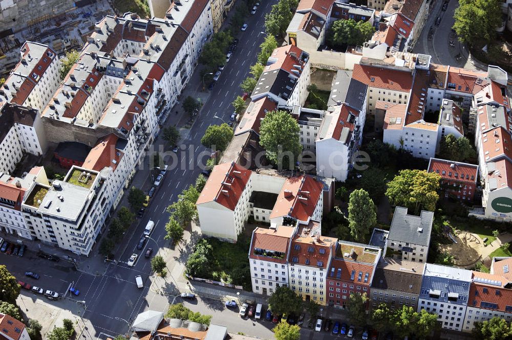 Luftaufnahme Berlin - Grundstück Ecke Brunnenstraße / Anklamer Straße im Prenzlauer Berg