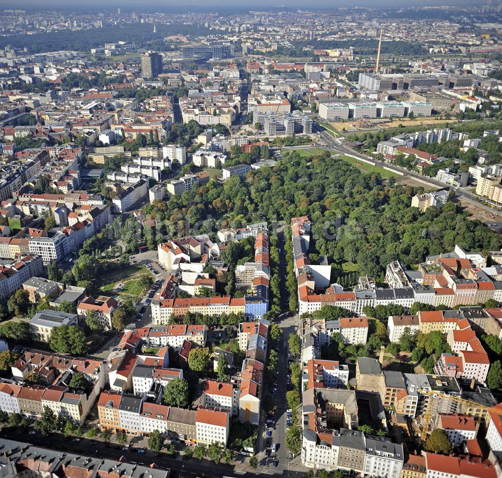 Luftbild Berlin - Grundstück Ecke Brunnenstraße / Anklamer Straße im Prenzlauer Berg