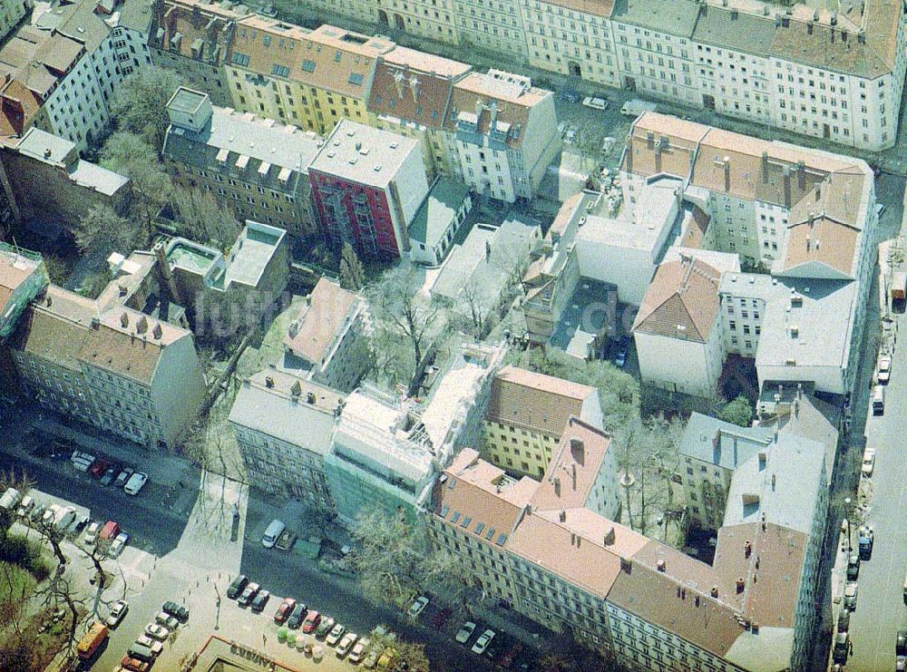 Luftaufnahme Berlin - Prenzlauer - Berg - Grundstücksbereich der Lottumstraße 12 in Berlin - Prenzlauer - Berg.