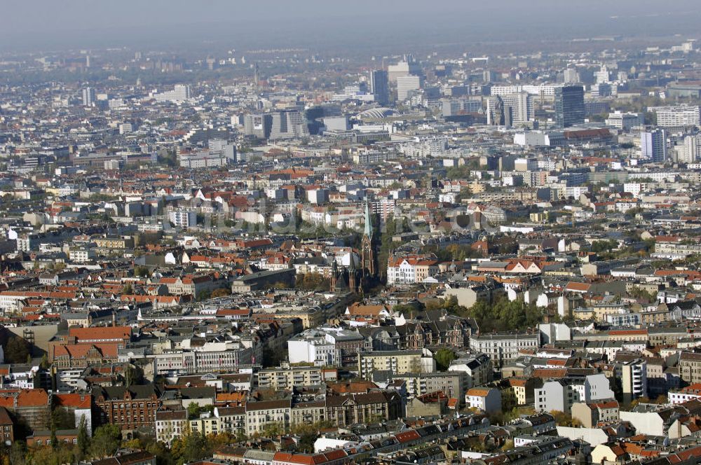 Berlin aus der Vogelperspektive: Grunewald mit der Apostel-Paulus-Kirche Berlin