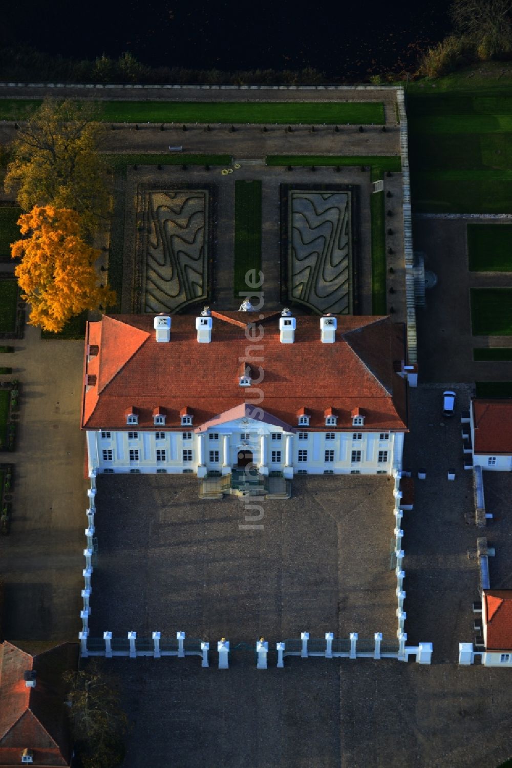 Luftaufnahme Meseberg - Gästehaus Schloß Meseberg der Bundesregierung in Gransee im Bundesland Brandenburg