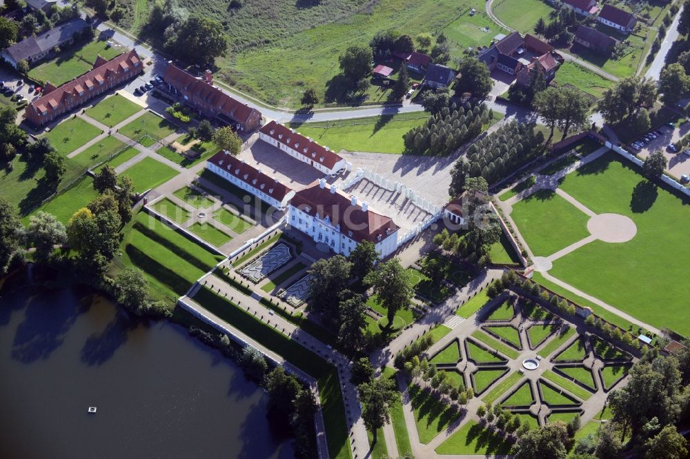 Luftbild Meseberg - Gästehaus Schloß Meseberg der Bundesregierung in Gransee im Bundesland Brandenburg