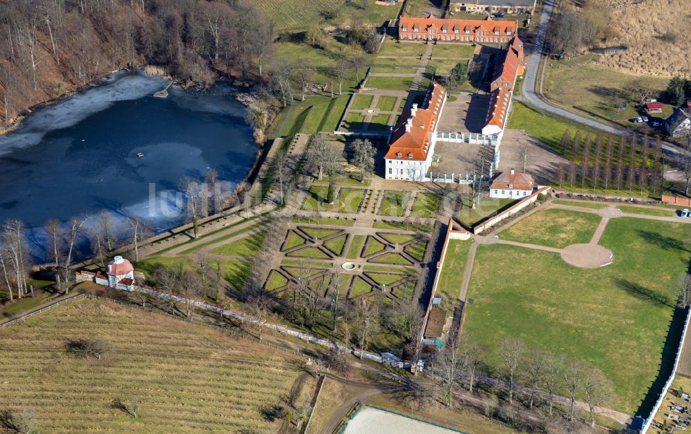 Luftaufnahme Gransee - Gästehaus Schloß Meseberg der Bundesregierung in Gransee im Bundesland Brandenburg