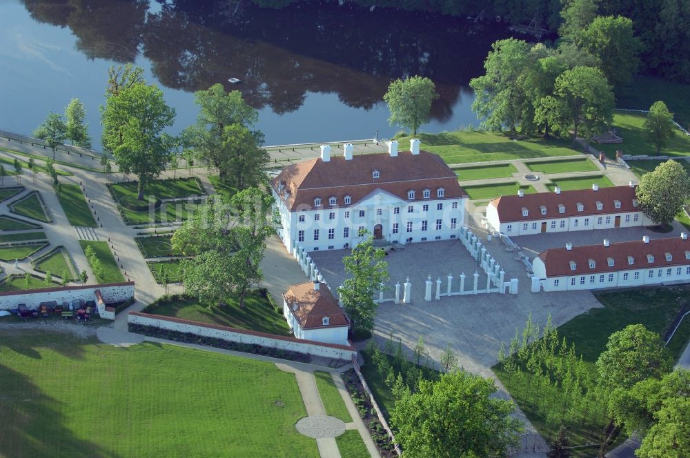 Luftbild Meseberg - Gästehaus Schloß Meseberg der Bundesregierung in Gransee im Bundesland Brandenburg