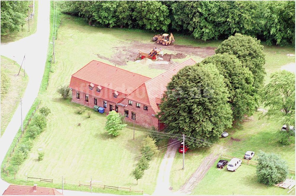 Zarfzow von oben - Gästehaus Zarfzow, gemütliche Landhausatmosphäre in einem alten, typisch mecklenburgischen Gutshaus AWO Sano gemeinnützige GmbH Hofstr