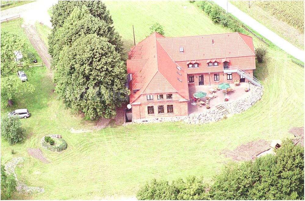 Luftaufnahme Zarfzow - Gästehaus Zarfzow, gemütliche Landhausatmosphäre in einem alten, typisch mecklenburgischen Gutshaus AWO Sano gemeinnützige GmbH Hofstr